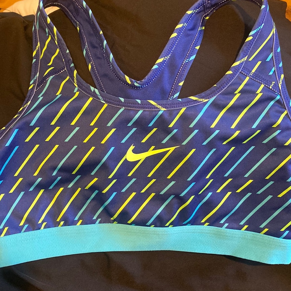 Nike sports bra, size M